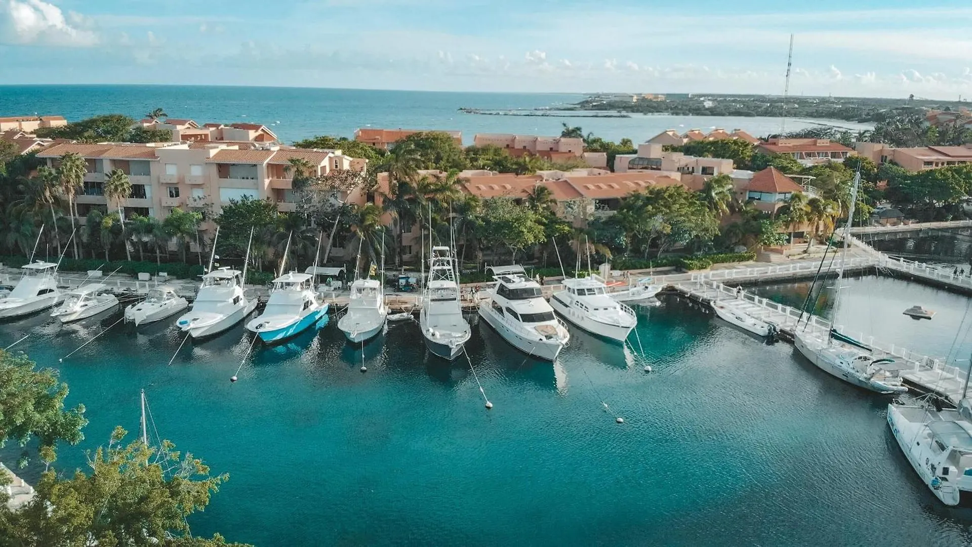 Only You Onboard - Walk To Beach & Downtown Puerto Aventuras 0*,  Mexique